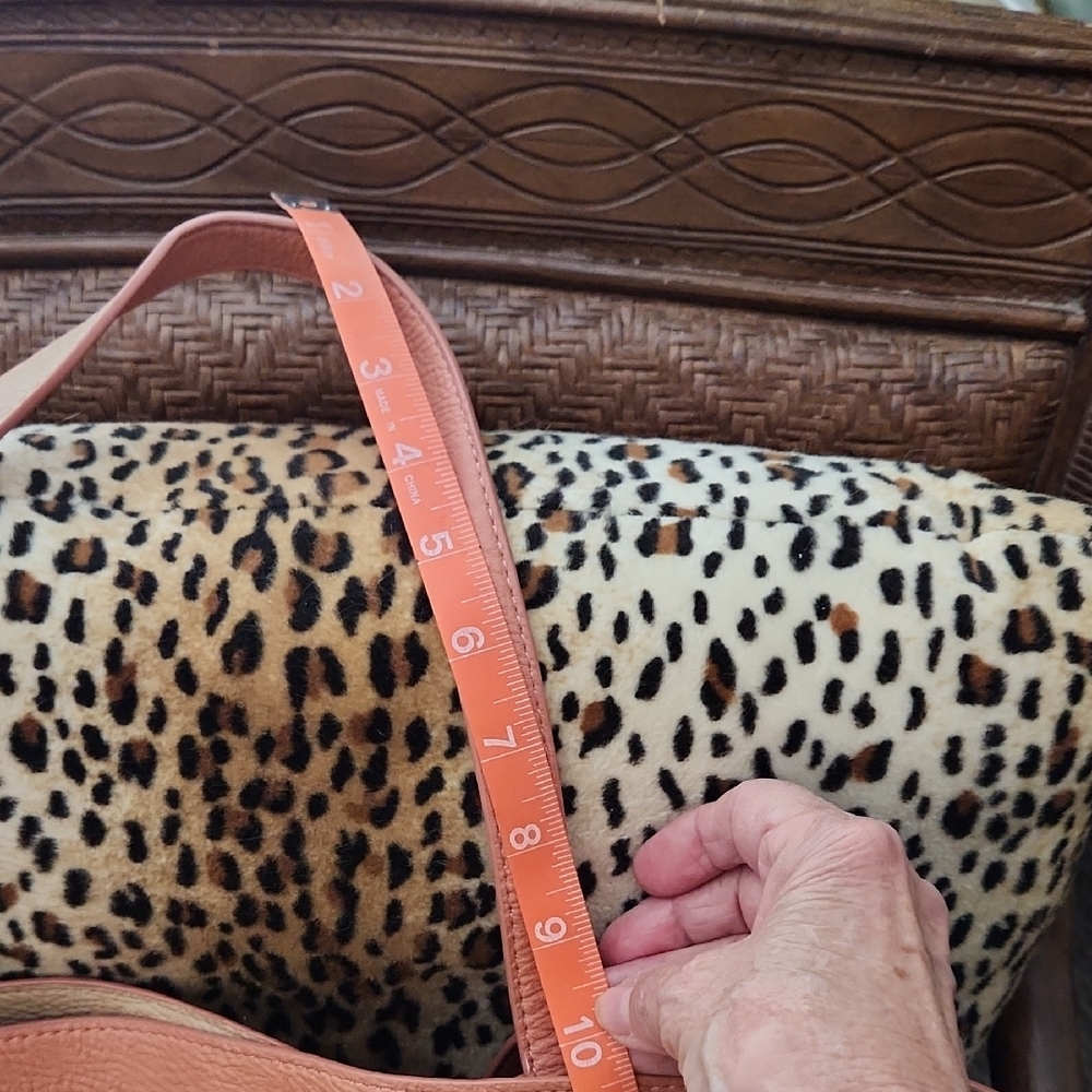Peach Color Vegan Leather Tote Bag with Structured Design - Picture 4 of 6